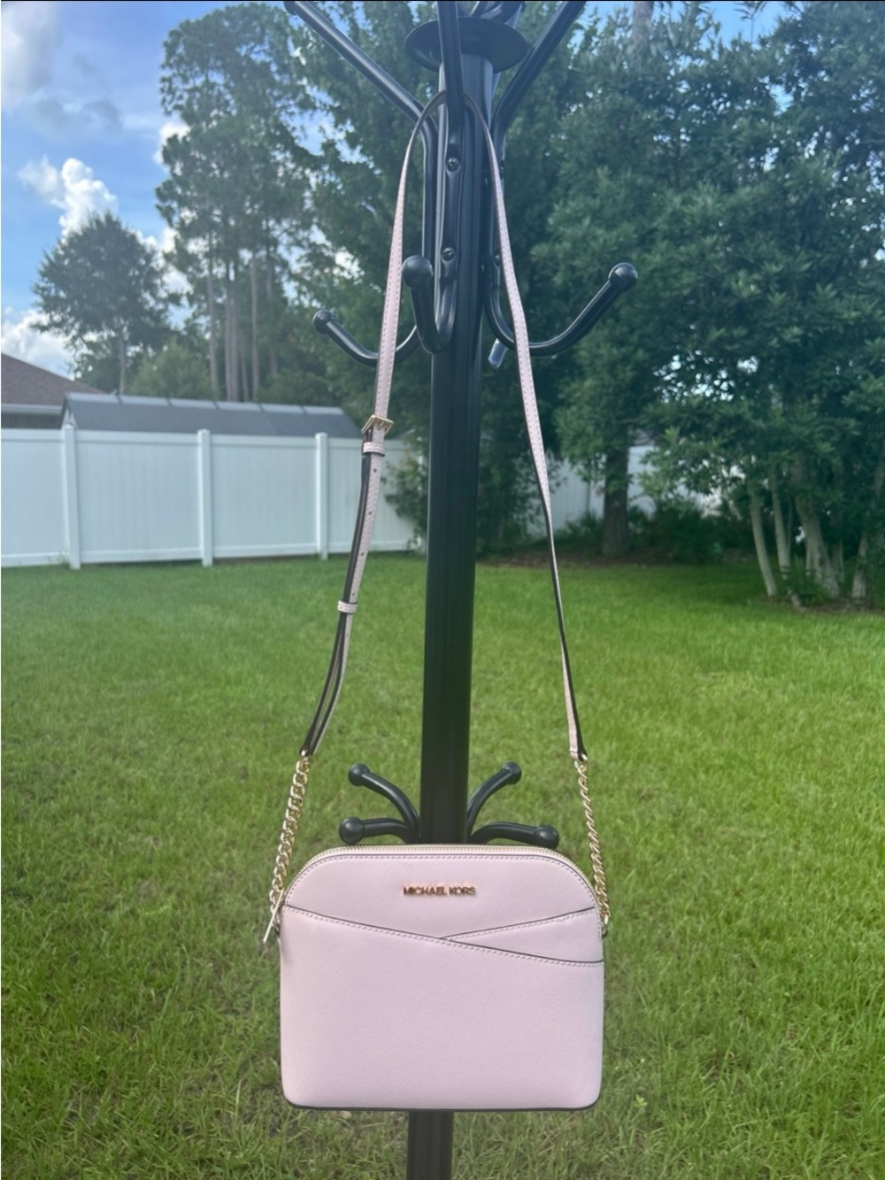 NWT Michael Kors blush crossbody bag w/ adjustable strap & pockets